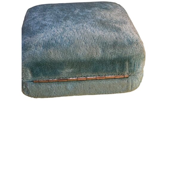 Vintage E.B. Horn Co. Jewelry Box Velvet Square 2” Blue Hinged Lid - Picture 5 of 9
